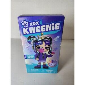 XOX Kweenie Fearless Mystery Figure Single Pk With Figurine Display Case Sealed